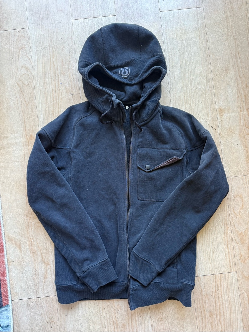 lululemon athletica Men’s Black Zip-Up Hoodie